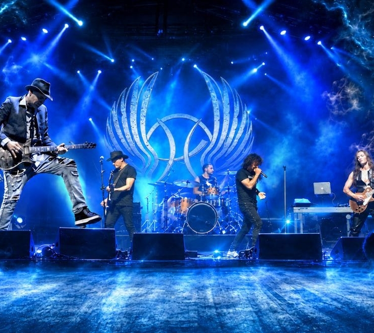 HÉROES TRIBUT BAND & GONZALO VALDIVIA (HÉROES EXPERIENCE)
